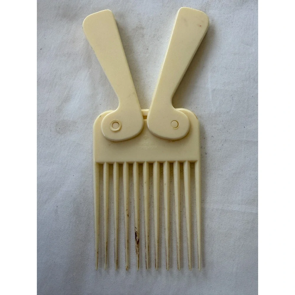 Vintage Folding Hair Pick Wide Tooth Butterfly Comb Cream Plastic